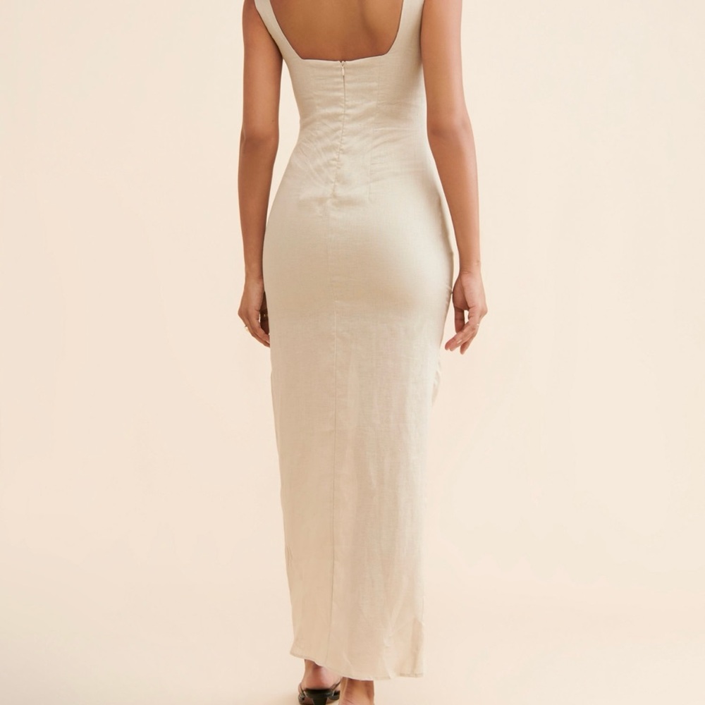Beautiful dress by Rumer. - Picture 3 of 10